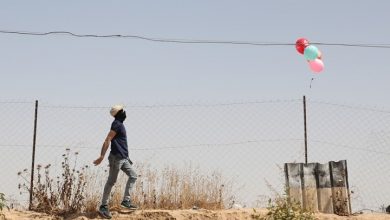 Photo of بالونات حارقة من غزة ردا على قمع الاحتلال بالأقصى
