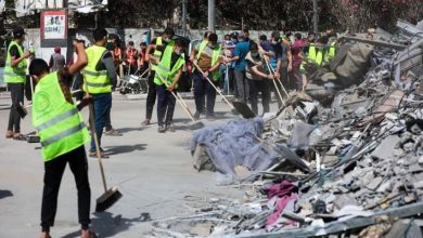 Photo of “حنعمرها”.. أكبر حملة تطوعية لإزالة آثار العدوان من شوارع غزة