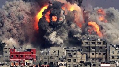 Photo of إسرائيل قصفت 33 مؤسسة إعلامية وأصابت 170 صحفيًّا في غزة والضفة