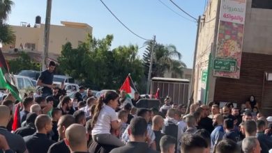 Photo of الالاف يرفعون تحية من ام الفحم الى غزة والقدس