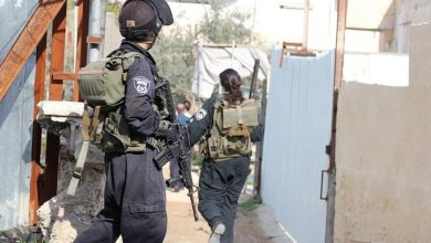 Photo of الاحتلال يخطر بهدم 4 منازل مأهولة في قرية الولجة شمال غرب بيت لحم