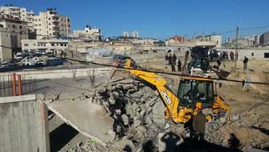 Photo of جرافات الاحتلال تهدم بركة مياه في الأغوار الشمالية