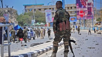 Photo of 15 قتيلا على الأقل بهجوم انتحاري على معسكر للجيش بالصومال