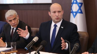 Photo of معارضة داخل الائتلاف الحكومي ترجئ التصويت على قانون “لم الشمل”