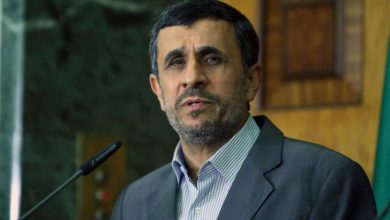 Photo of أحمدي نجاد: مسؤول مكافحة التجسس الإسرائيلي في الاستخبارات الإيرانية كان “عميلا” لتل أبيب