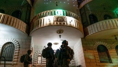 Photo of العليا الإسرائيلية تصادق على هدم منزل الأسير منتصر شلبي