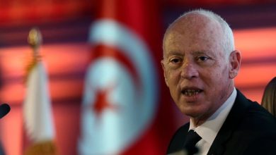 Photo of تونس: الجيش يطوّق البرلمان ويمنع الغنوشي من دخوله