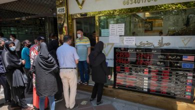 Photo of غلاء يطحن الإيرانيين بعد هبوط العملة أكثر من 500%