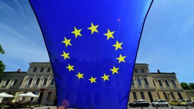Photo of الاتحاد الأوروبي يدعو لاستئناف عمل البرلمان في تونس