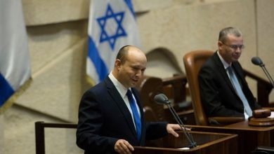 Photo of التايمز: زيارة بينيت إلى عمّان أنهت سياسة عزل الملك