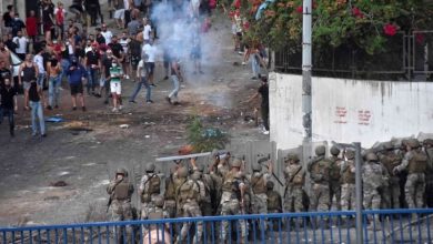 Photo of سبكتاتور: اللبنانيون متواطئون في انهيار بلدهم.. وهذا تحذير لكل العالم