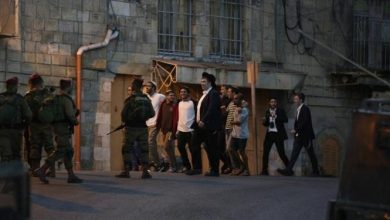 Photo of مستوطنون يهاجمون منازل فلسطينيّة في نابلس