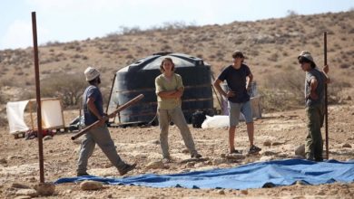 Photo of مستوطنون يجرفون أراض بالأغوار تمهيدا لمصادرتها