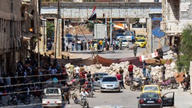 Photo of درعا السورية.. خروج دفعة ثانية من المهجرين الرافضين للتسوية والنظام يقصف بلدة طفس