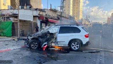 Photo of إصابة رجل وامرأة بانفجار مركبة في يافا