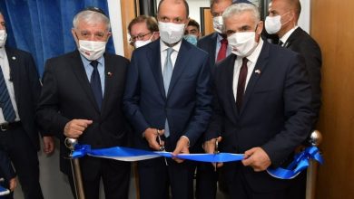 Photo of “لابيد” يفتتح مكتب الاتصال الإسرائيلي في المغرب.. والرئيس يقترح لقاء الملك محمد السادس