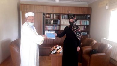 Photo of أعلنت المواطنة الألمانية آيلين توركيه، الأربعاء، اعتناقها الإسلام أثناء زيارتها ولاية قيرق قلعة التركية.