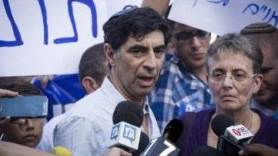 Photo of عائلة هدار غولدن: حكومة بينت تواصل خداعنا والتخلي عن الجنود الأسرى