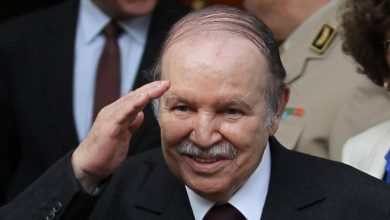 Photo of كاتب سيرة بوتفليقة: كان يريد الموت رئيساً