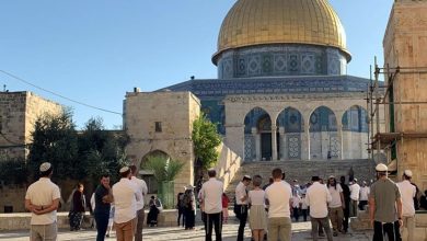 Photo of محكمة إسرائيلية تمنح اليهود الحق بأداء “صلوات صامتة” بالأقصى