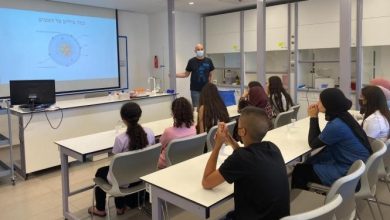 Photo of الهيئة العربية للطوارئ: 10 آلاف إصابة نشطة و27 وفاة في الأسبوع الأخير