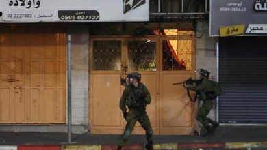 Photo of بحثاً عن الأسرى الستة… قوات الاحتلال تمدد إغلاق الضفة الغربية وتنشر تعزيزات جديدة