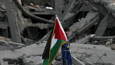 Photo of صحيفة: الفصائل توعدت بنسف تفاهمات التهدئة وقلصت مهلة رفع الحصار