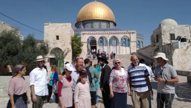 Photo of 572 مستوطنًا اقتحموا الأقصى بـ”رأس السنة العبرية”