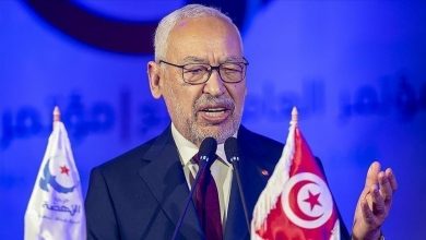 Photo of تونس.. الغنوشي يدعو “للنضال السلمي” ضد “الحكم الفردي المطلق”