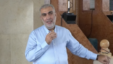 Photo of بعد تغييب إسرائيلي لأكثر من 4 أشهر: الشيخ كمال خطيب يعود إلى مسجد “عمر بن الخطاب” في كفر كنا