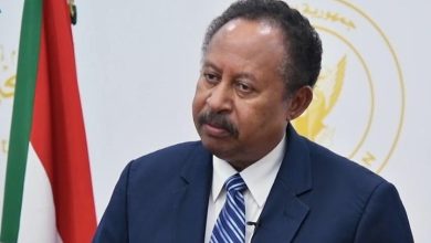 Photo of السودان: أنباء عن اعتقال حمدوك.. ورسالة مسربة من مقر احتجازه
