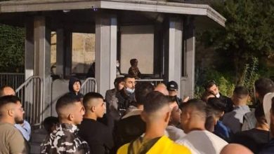 Photo of قوات الاحتلال تعتقل فتاة من باب العامود