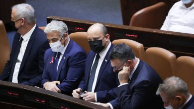 Photo of في افتتاح الدورة الشتوية للكنيست: تراشق كلامي بين بينيت ونتنياهو وأعضاء الليكود يقاطعون بينيت خلال كلمته