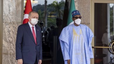 Photo of النفط وفرنسا ومآرب أخرى.. لهذه الأسباب يزور أردوغان 3 دول إفريقية بوفد كبير ورفيع