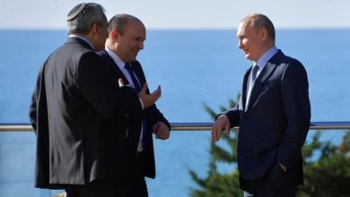 Photo of وزير إسرائيلي: بوتين وبينت اتفقا على مواصلة منح الجيش الإسرائيلي الحق بالعمل بحرية في سورية