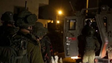 Photo of الاحتلال يعتقل 8 مواطنين منهم قيادي من الشعبية في الضفة