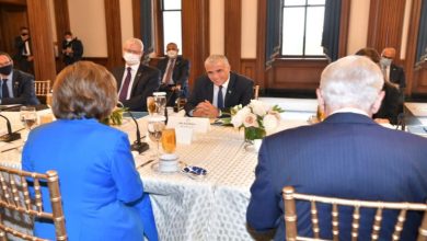 Photo of “لابيد” يبحث في واشنطن “خطة غزة” و”التهديد الإيراني”