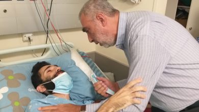 Photo of وفد من الحريات في زيارة تضامنية للأسير مقداد القواسمي المضرب عن الطعام منذ 85 يومًا