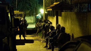 Photo of حملة دهم واعتقالات بالضفة الغربية والقدس