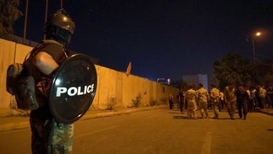 Photo of انتشار عسكري واسع ومروحيات للجيش تجوب أجواء بغداد بعد محاولة اغتيال الكاظمي