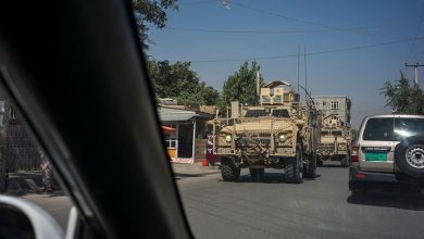 Photo of طالبان تستعرض قوتها العسكرية بمركبات أمريكية استولت عليها