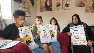 Photo of والدة الأسير “الفسفوس”: أريد ابني حيا وليس شهيدا