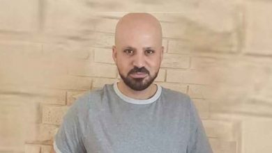 Photo of الأسير شادي أبو عكر ينتصر على السجّان ويعلق إضرابه عن الطعام
