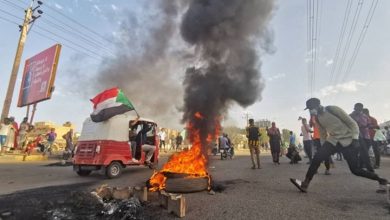 Photo of عصيان مدني في السودان.. والأمن يفرق تظاهرات بالعاصمة