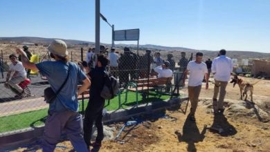 Photo of العفو الدولية: طرد الأطفال الفلسطينيين من ملعب جريمة كراهية بحماية الجيش