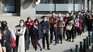 Photo of هل سيتلاشى كورونا في عام 2022؟ هذا ما يقوله الخبراء حول مستقبل الوباء الذي أرهق البشرية على مدار سنتين