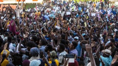 Photo of السودان: حشد لتظاهرات “مليونيات الغضب”… وتنديد دولي بمجلس السيادة الانتقالي الجديد