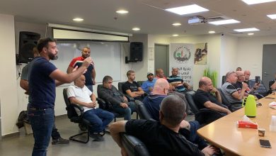 Photo of الطيبة: أصحاب محال تجارية مهددة بالإخلاء يطالبون البلدية بحلول جذرية