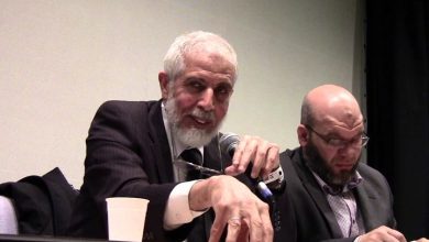 Photo of “لا أشم الهواء”.. محمود عزت يكشف انتهاكات ضده في السجن