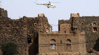 Photo of الحوثيون يستخدمون طائرة مروحية في المعارك والتحالف يقصف مجددا أهدافا بصنعاء